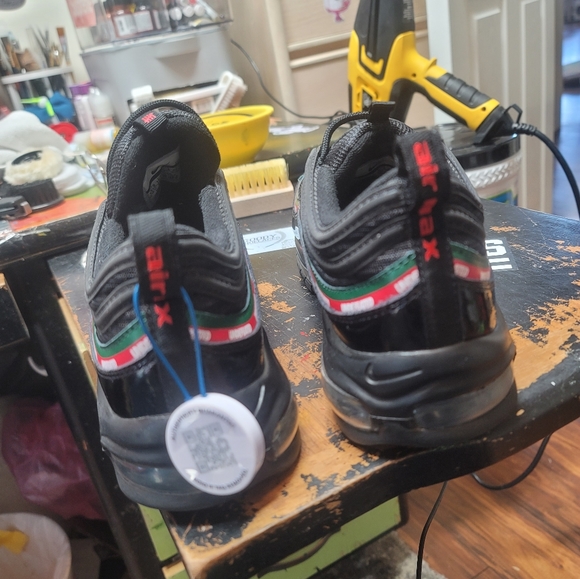 Undefeated x Airmax 97 OG "Black" mens size 11.5 - Picture 3 of 7